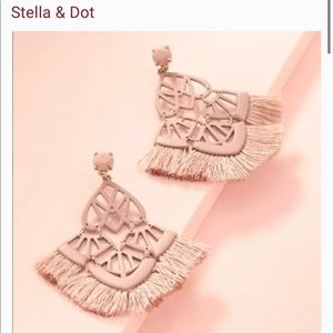 Stella & Dot Alexandria Earrings